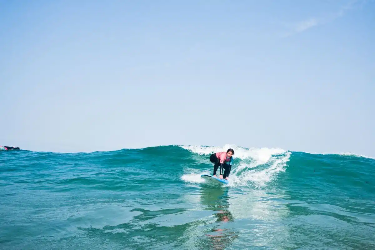 Summer surf conditions for beginners in Ericeira, Portugal